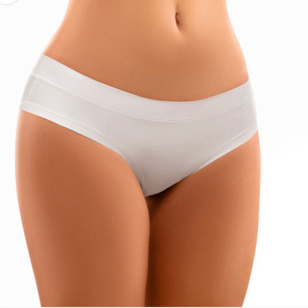 Memème Women’s Ultra-Comfortable white Breathable Cotton Crotch, Stretchy Fit.